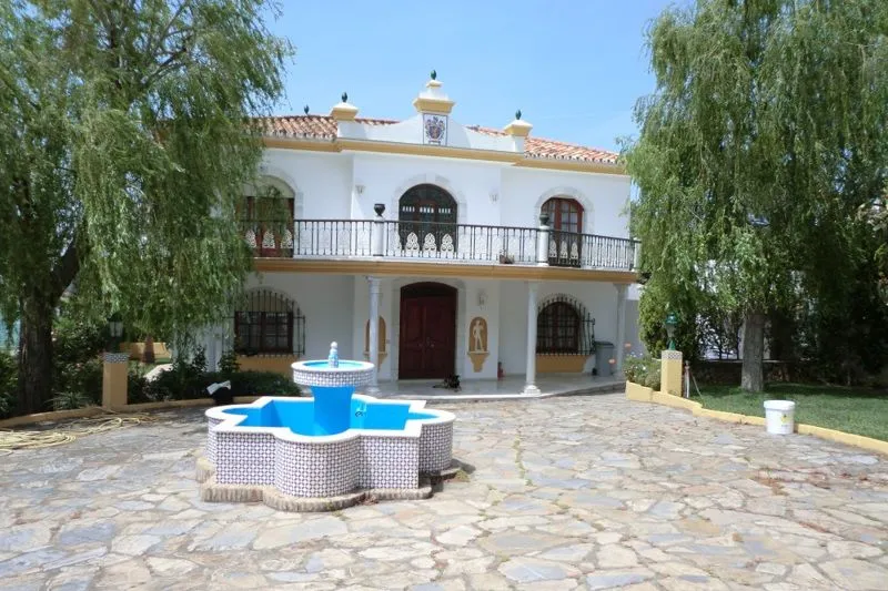 Detached Villa – Estepona