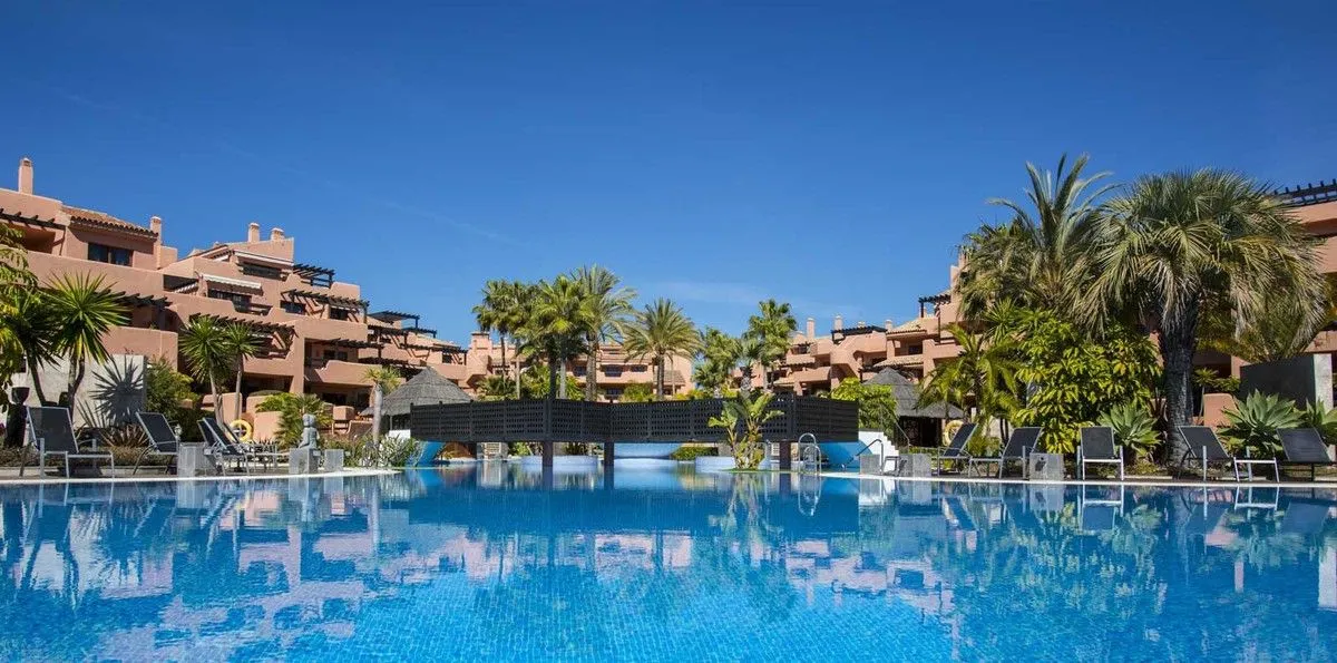 Middle Floor Apartment – Estepona