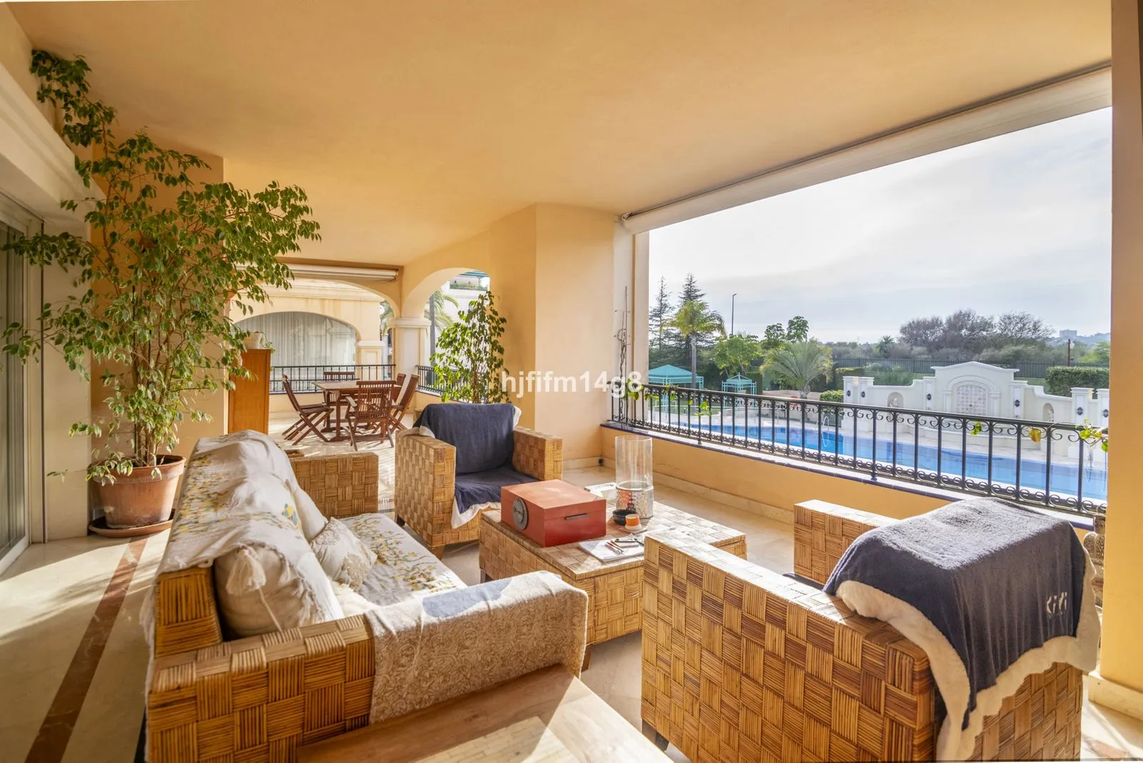 Middle Floor Apartment – The Golden Mile