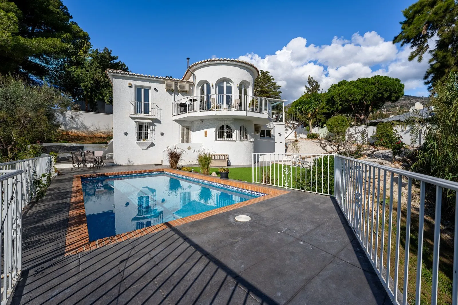 Detached Villa