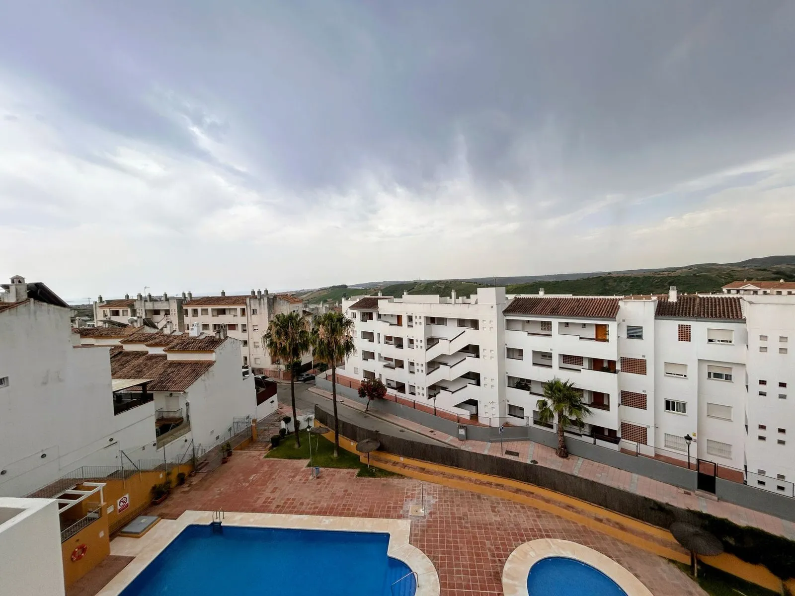 Middle Floor Apartment