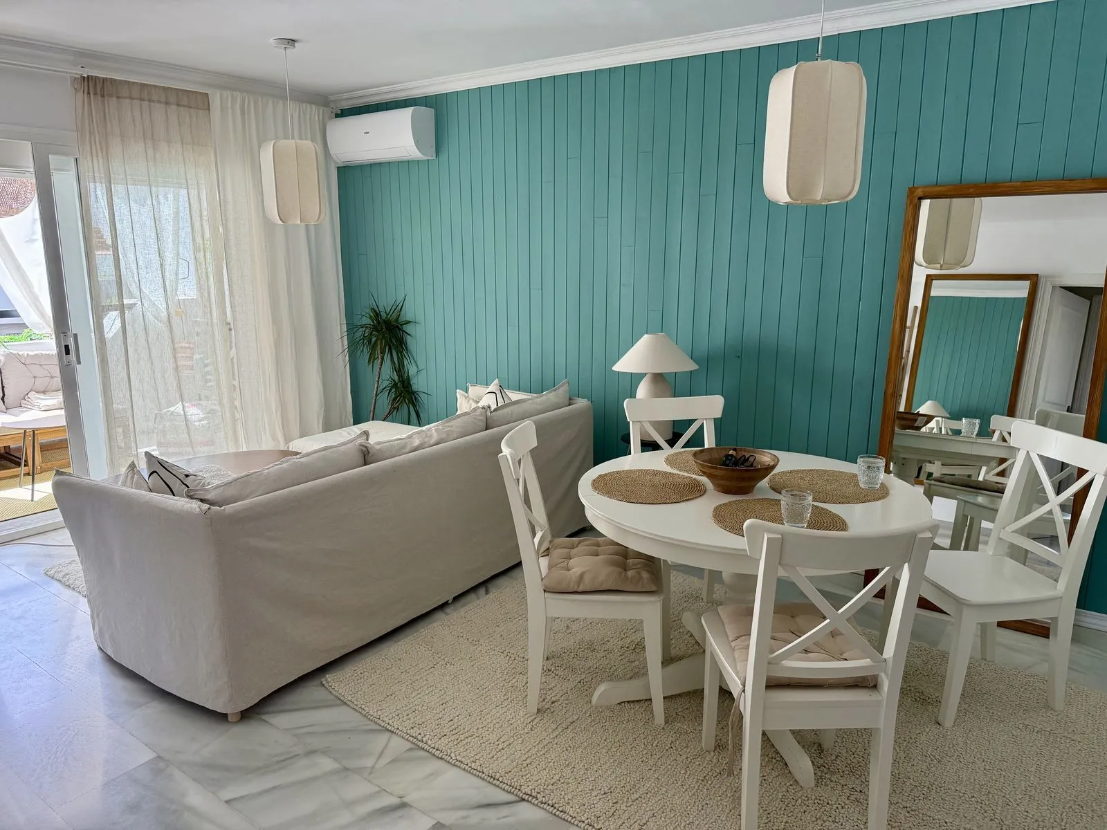 Middle Floor Apartment