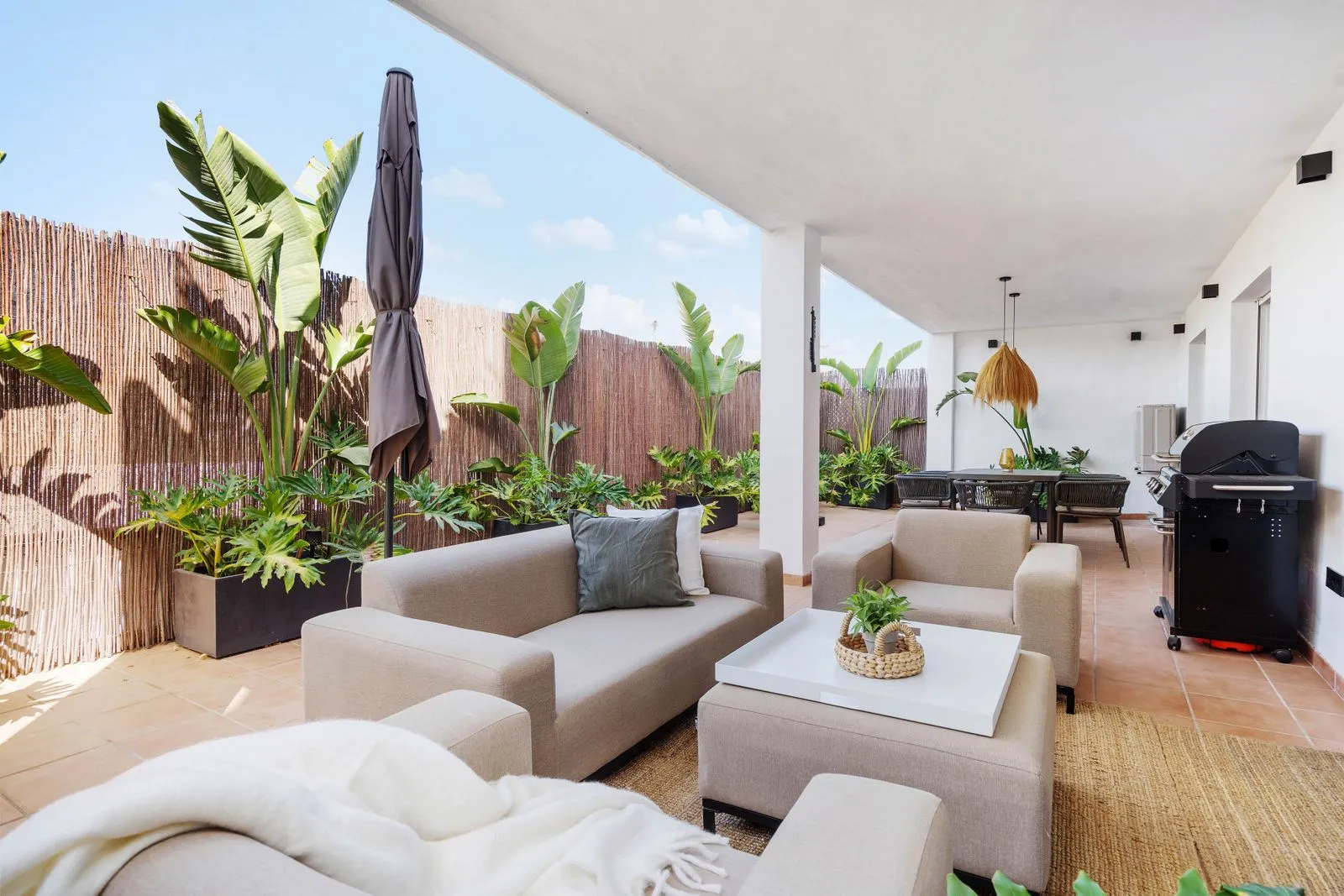 Middle Floor Apartment