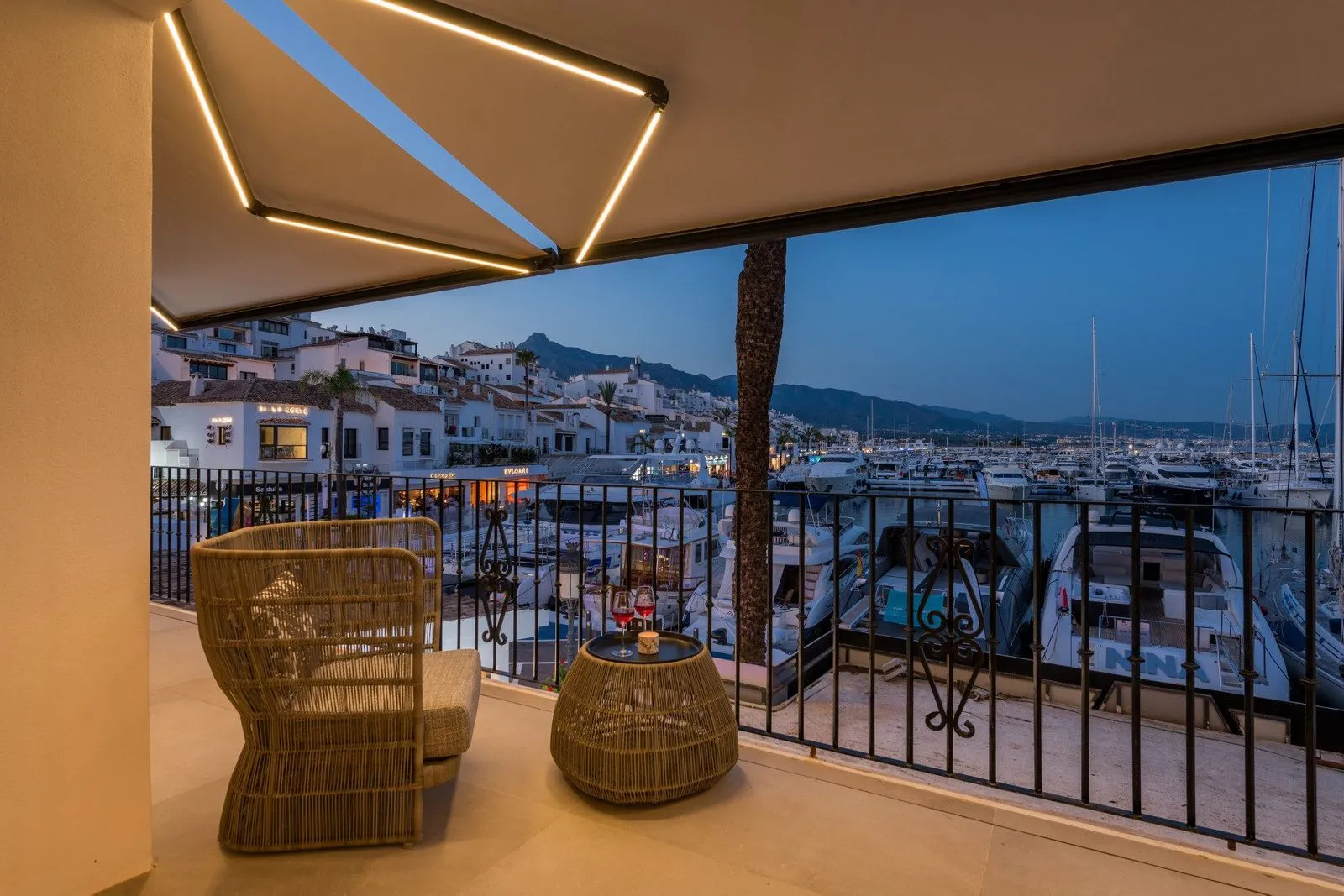 Middle Floor Apartment