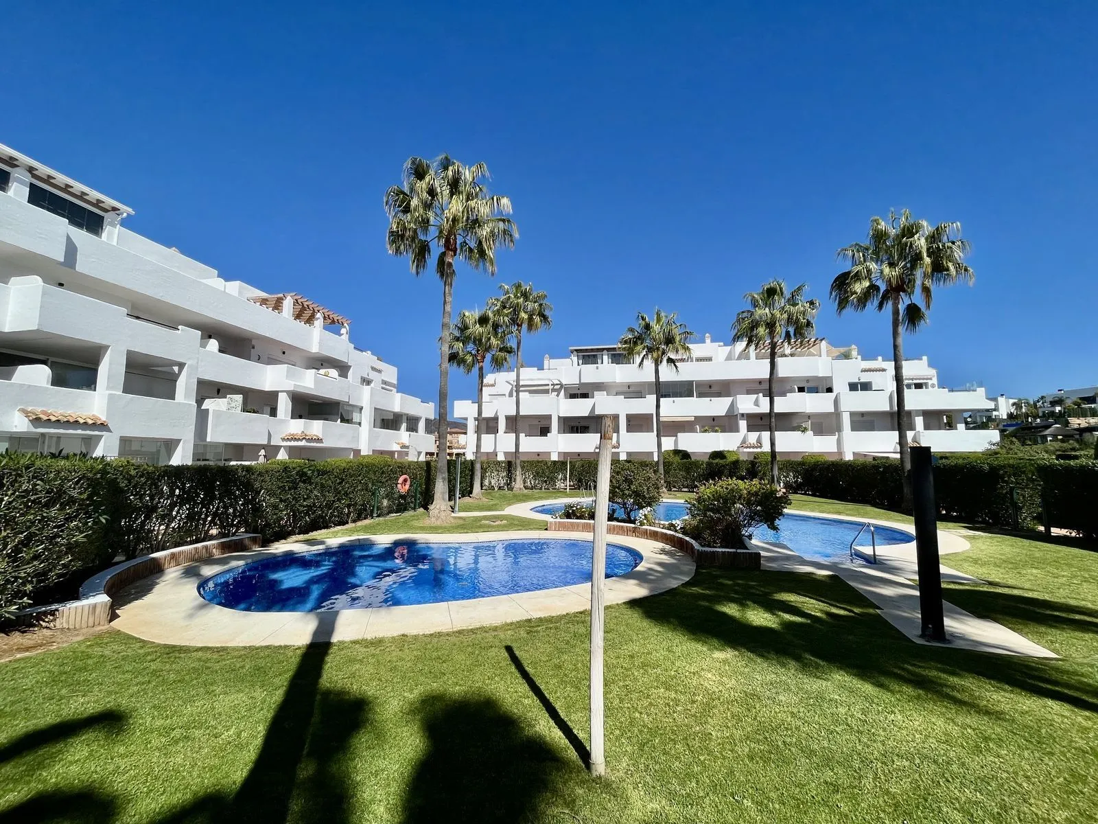Middle Floor Apartment