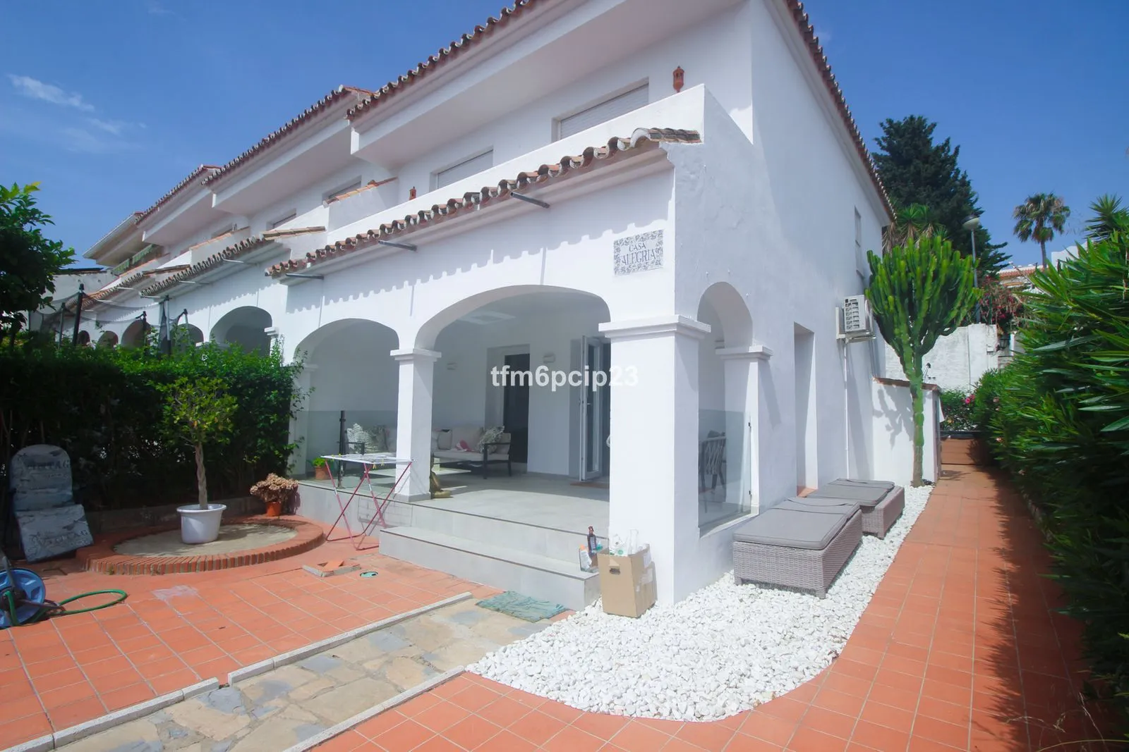 Semi-Detached House – La Duquesa