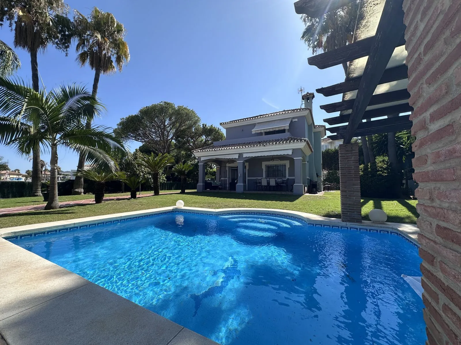Detached Villa – Bel Air