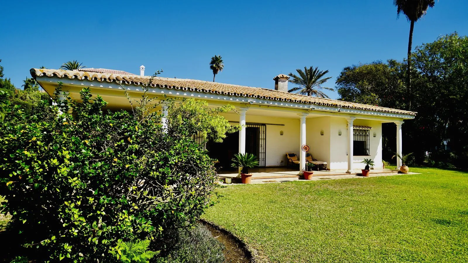 Detached Villa – El Paraiso