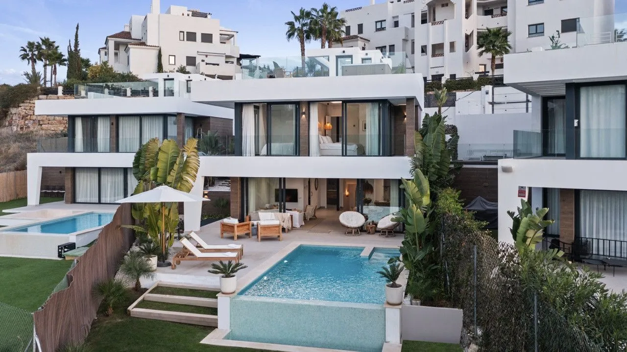 Detached Villa