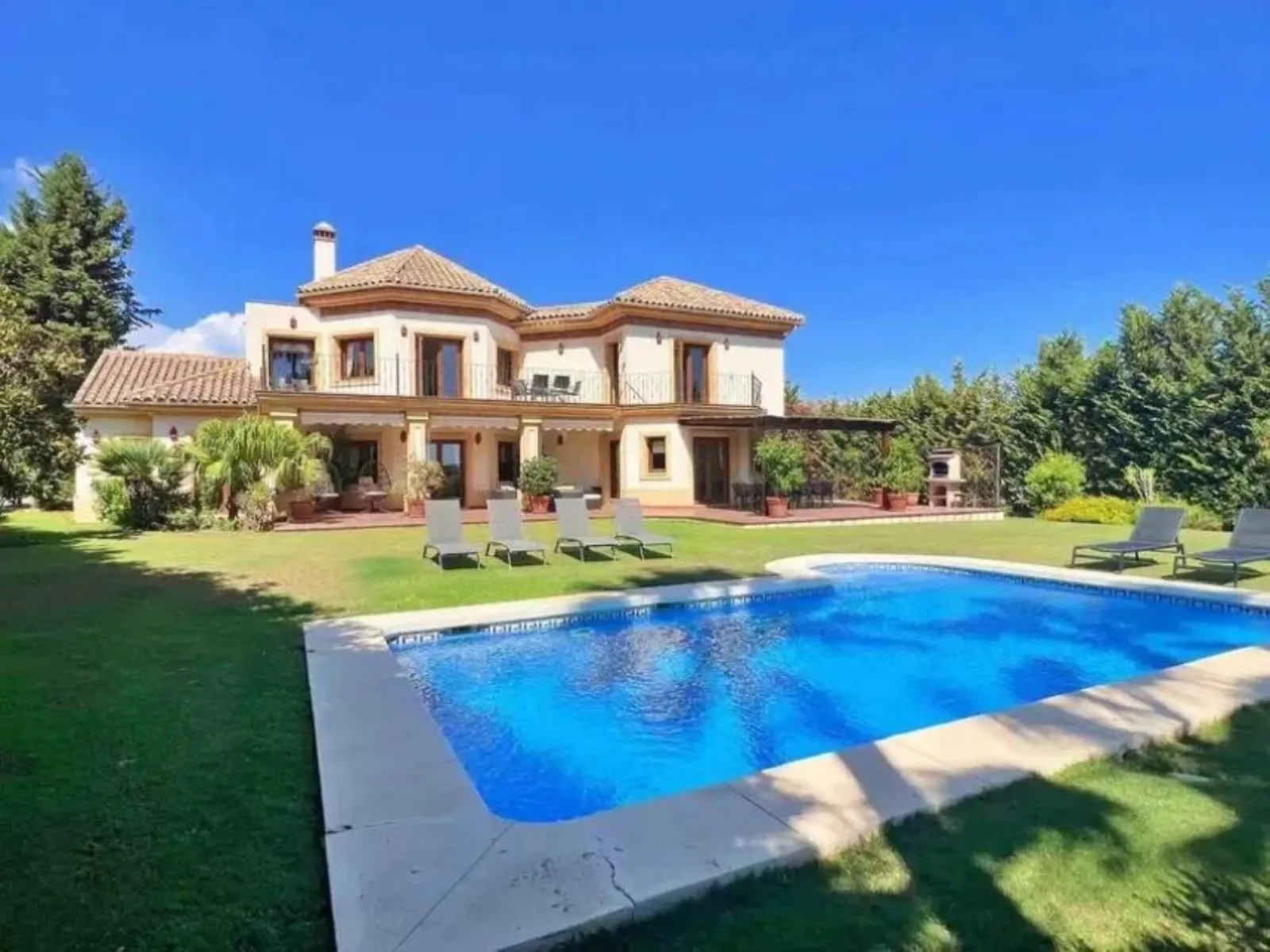 Detached Villa