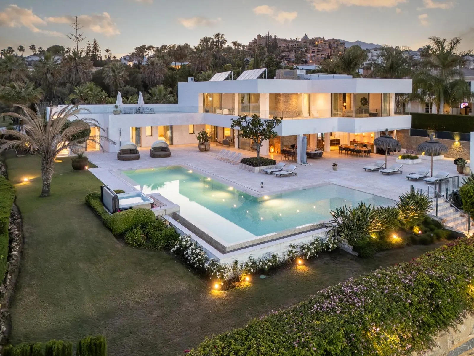 Detached Villa – Marbella