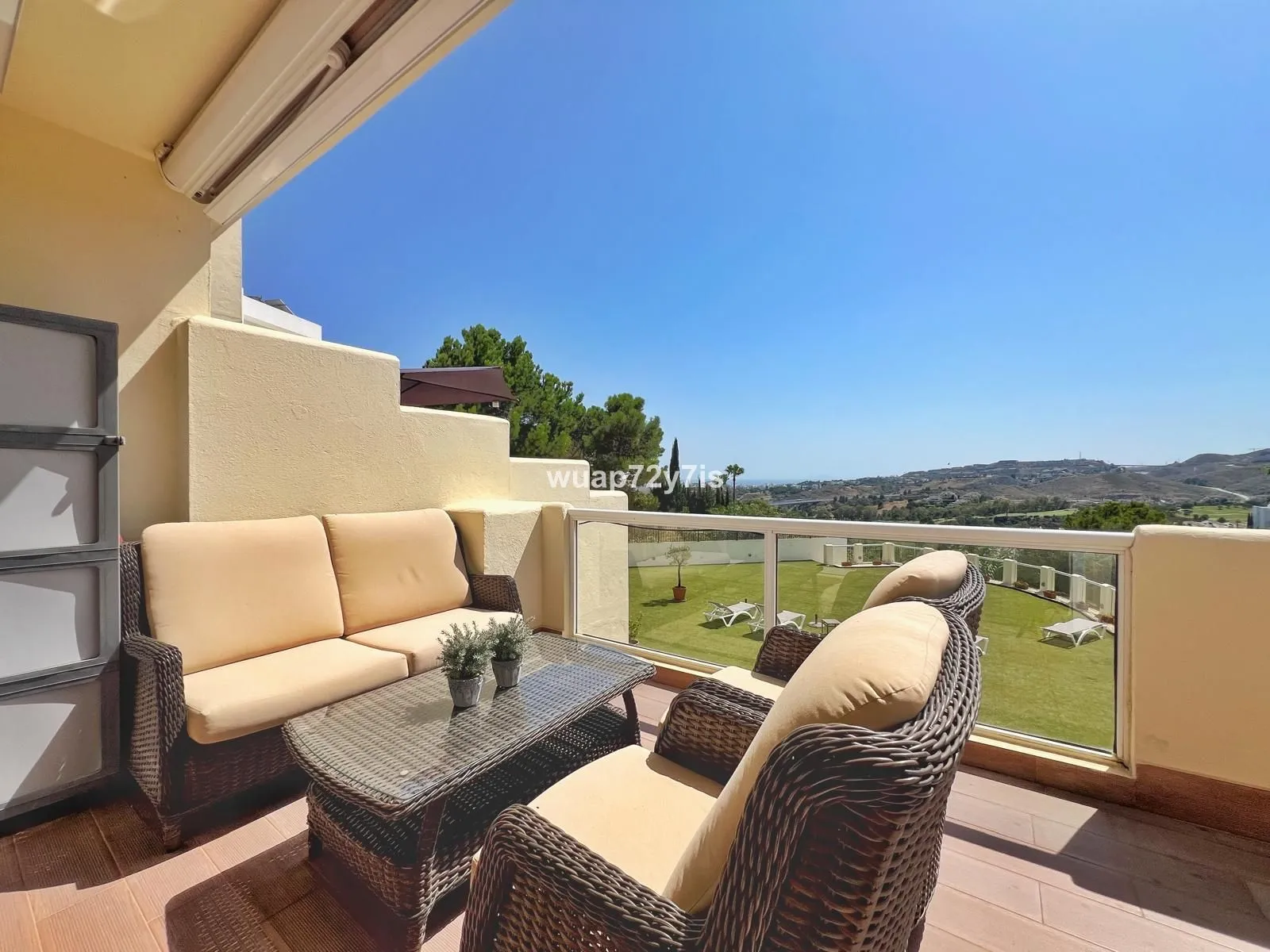 Middle Floor Apartment – Benahavís