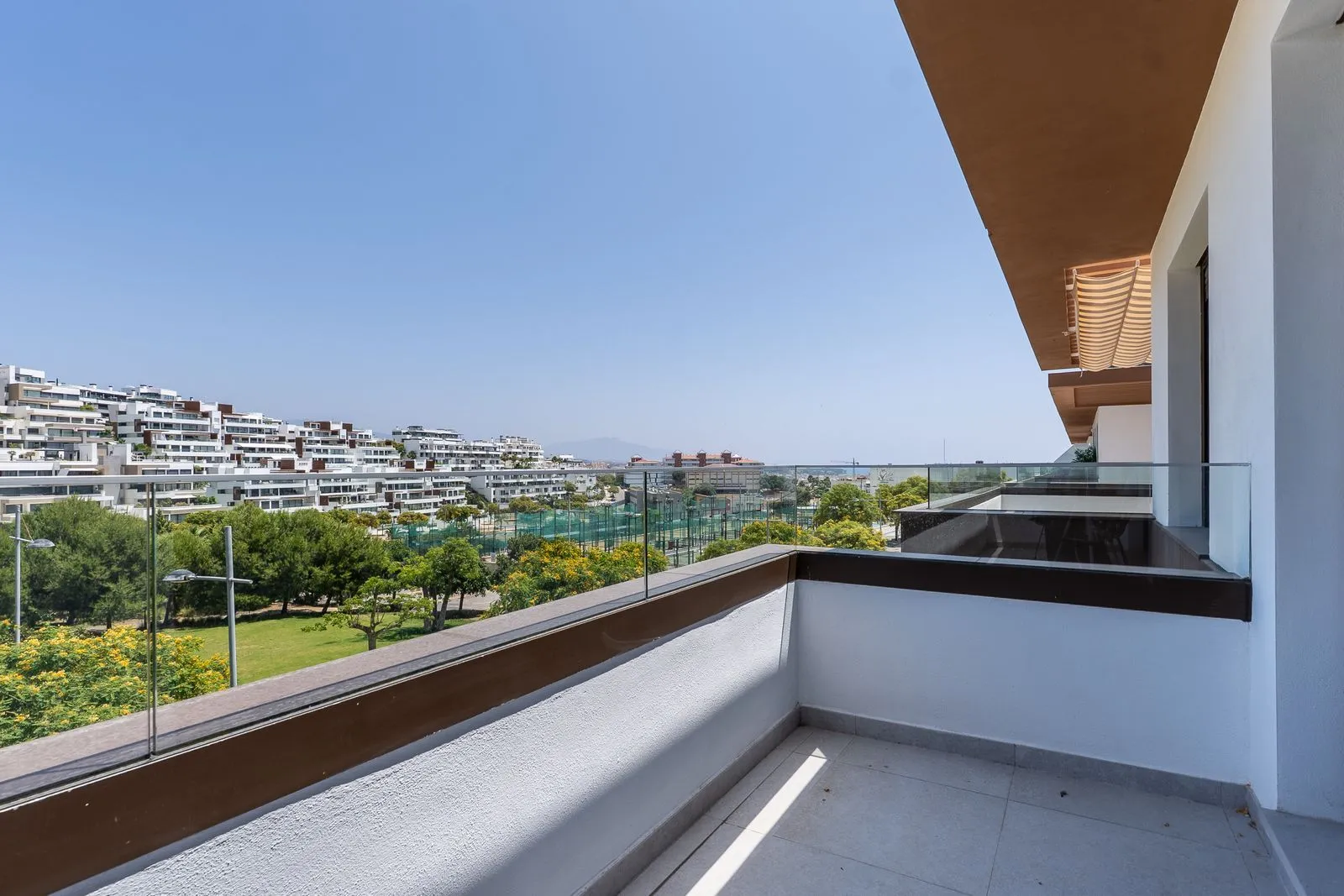 Middle Floor Apartment – Estepona
