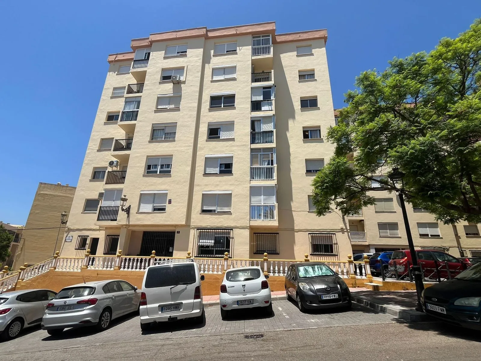 Middle Floor Apartment – Estepona