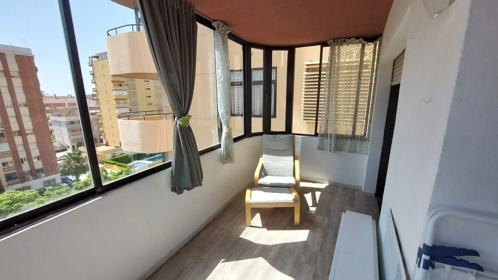 Middle Floor Apartment