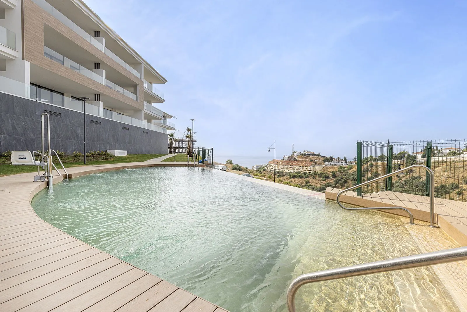 Middle Floor Apartment – Fuengirola
