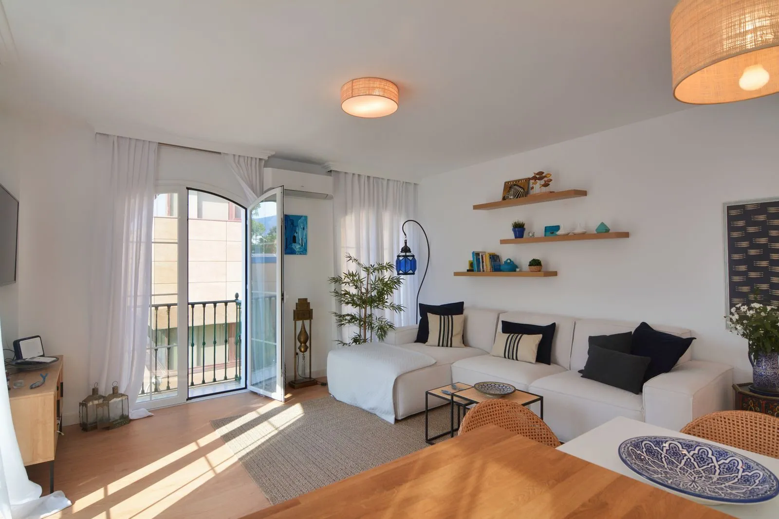 Middle Floor Apartment