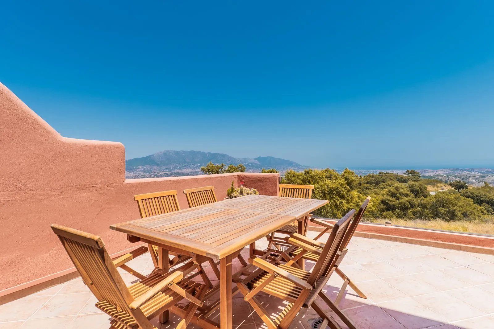 Middle Floor Apartment – La Mairena