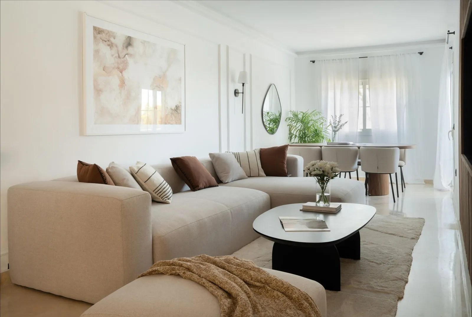 Middle Floor Apartment