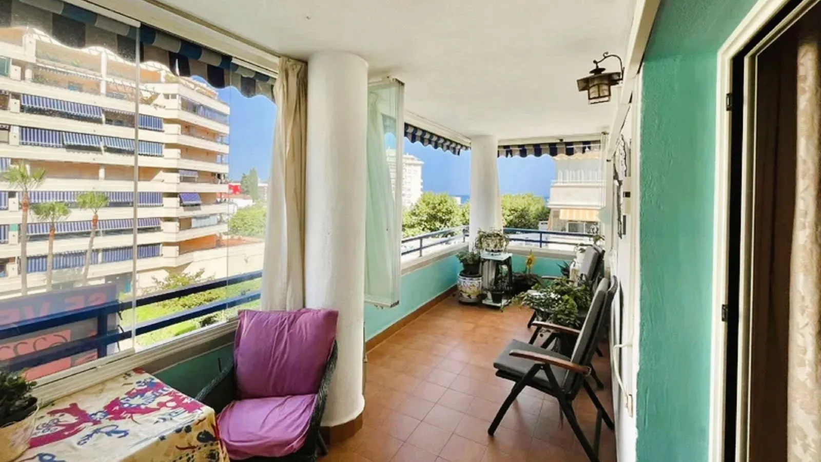 Middle Floor Apartment
