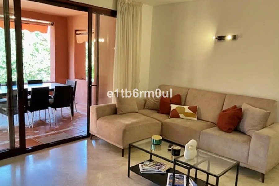 Middle Floor Apartment