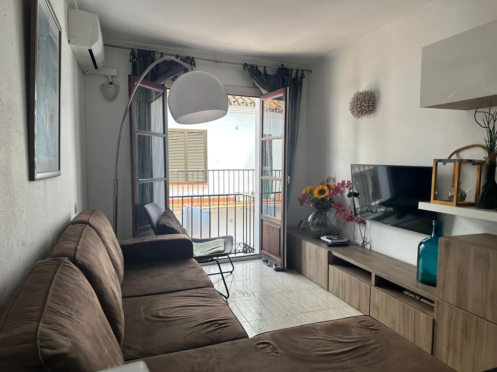 Middle Floor Apartment