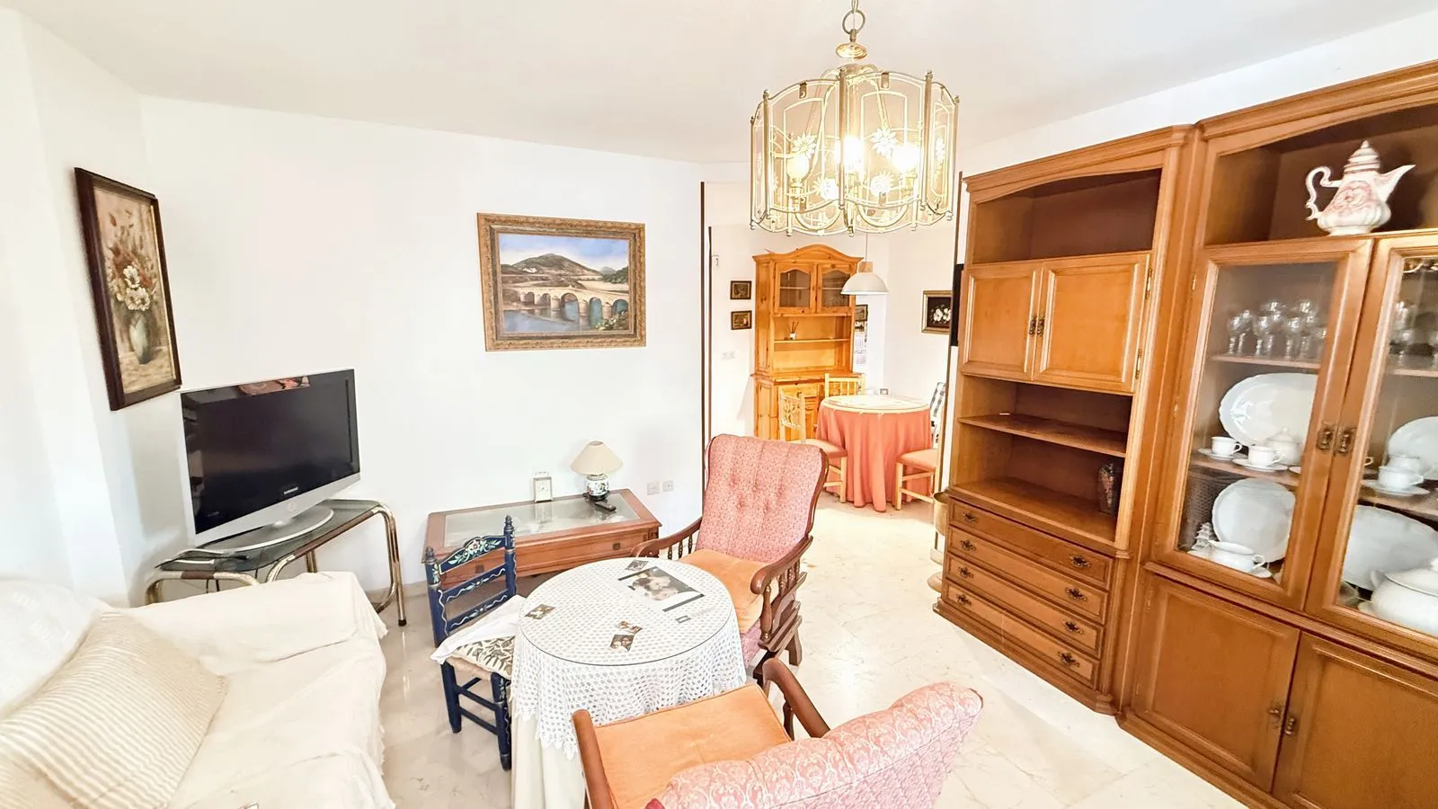 Middle Floor Apartment