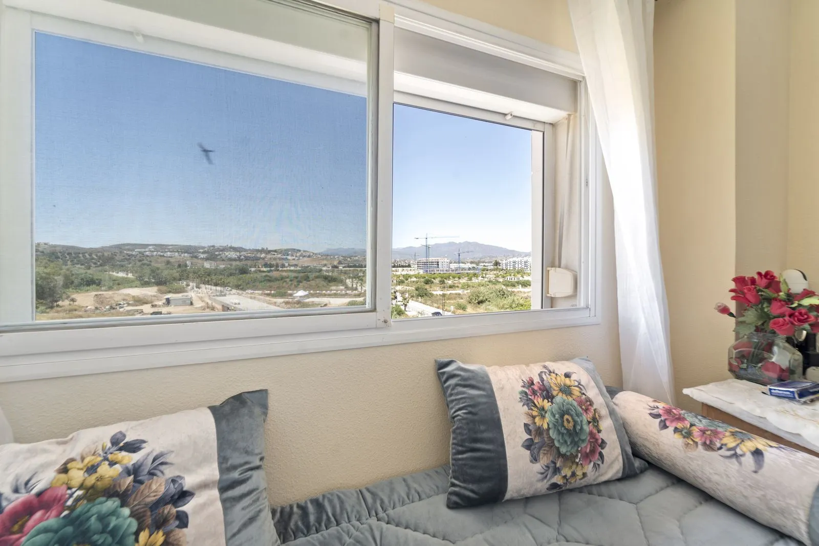 Middle Floor Apartment