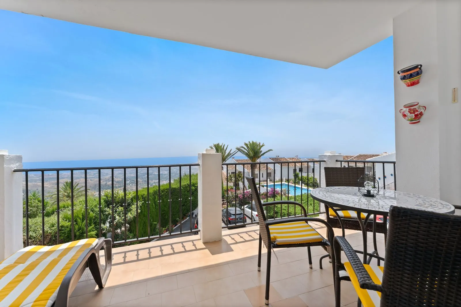 Middle Floor Apartment