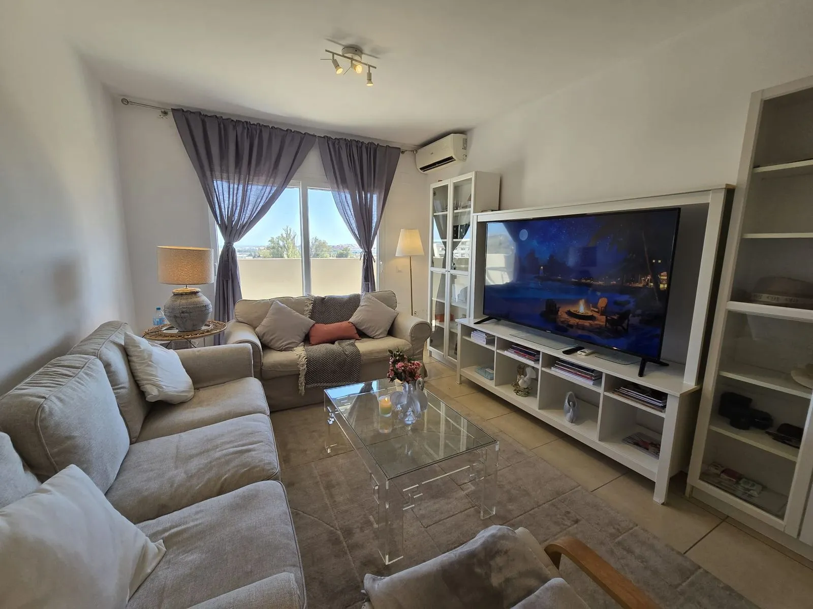 Middle Floor Apartment