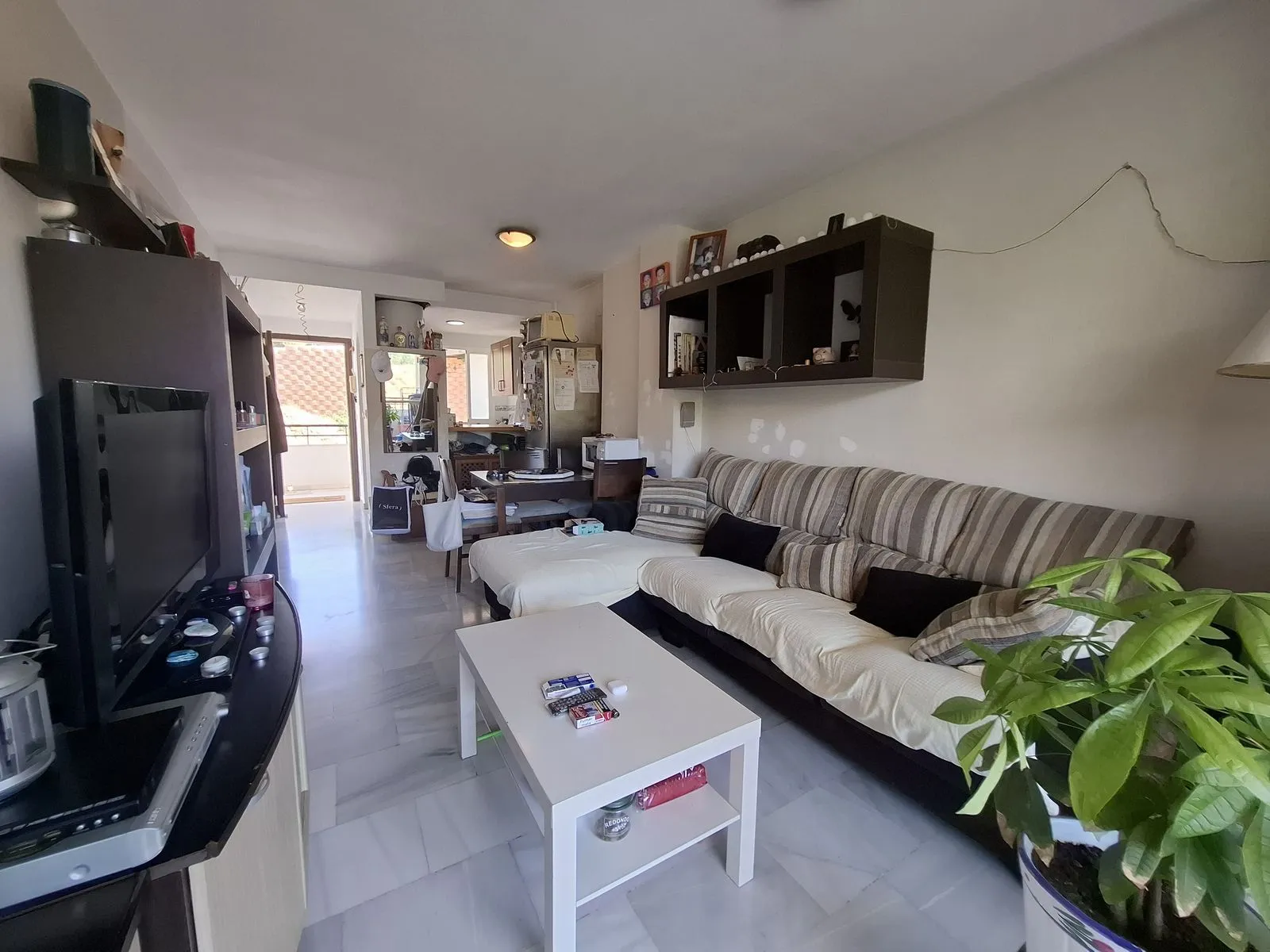 Middle Floor Apartment