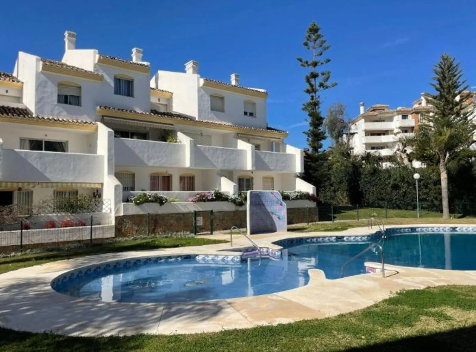 Top Floor Apartment – Calahonda