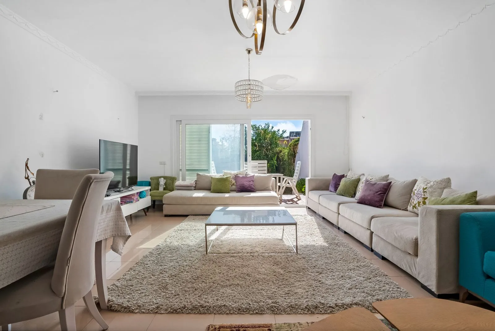 Townhouse – The Golden Mile